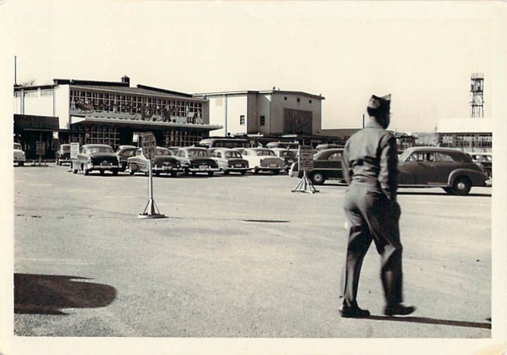 1953年頃の山手警察署前　写真：生駒實
